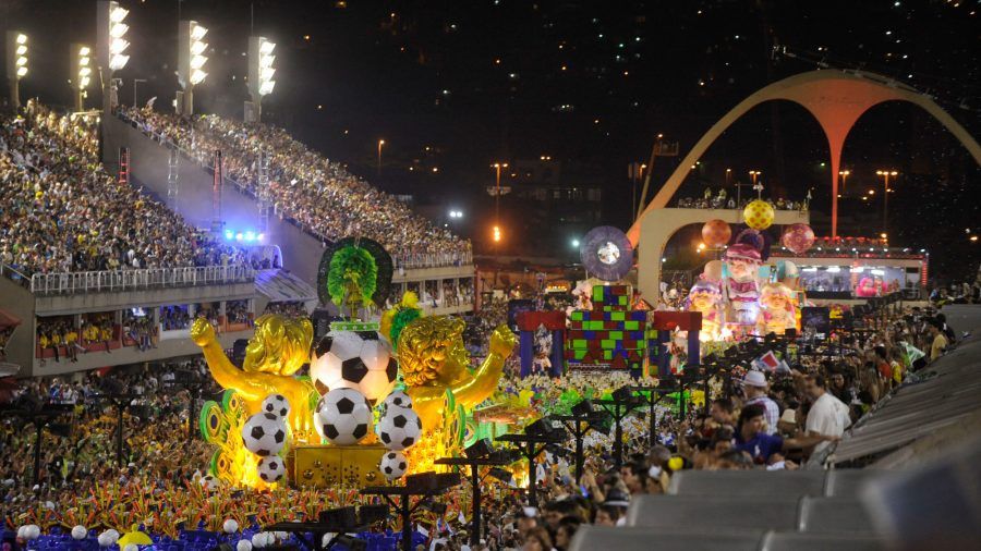 Carnaval no Rio saindo de São Paulo